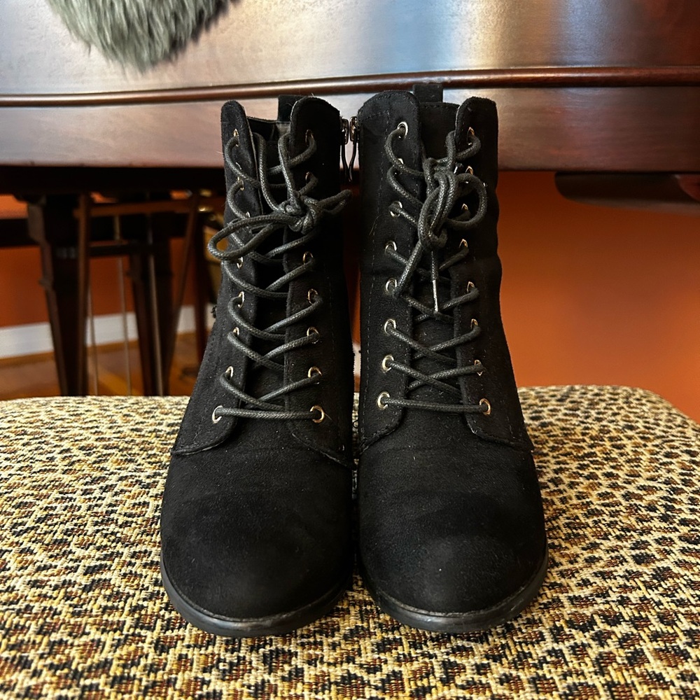 Nordstrom Black Lace Up Boots Suede Ankle Height